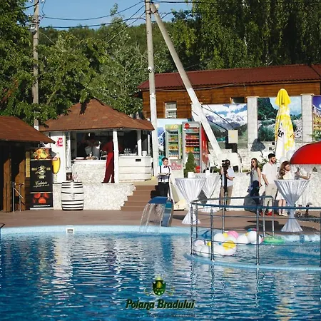 Holiday home Poiana Bradului Complex Hotelier & Restaurant *